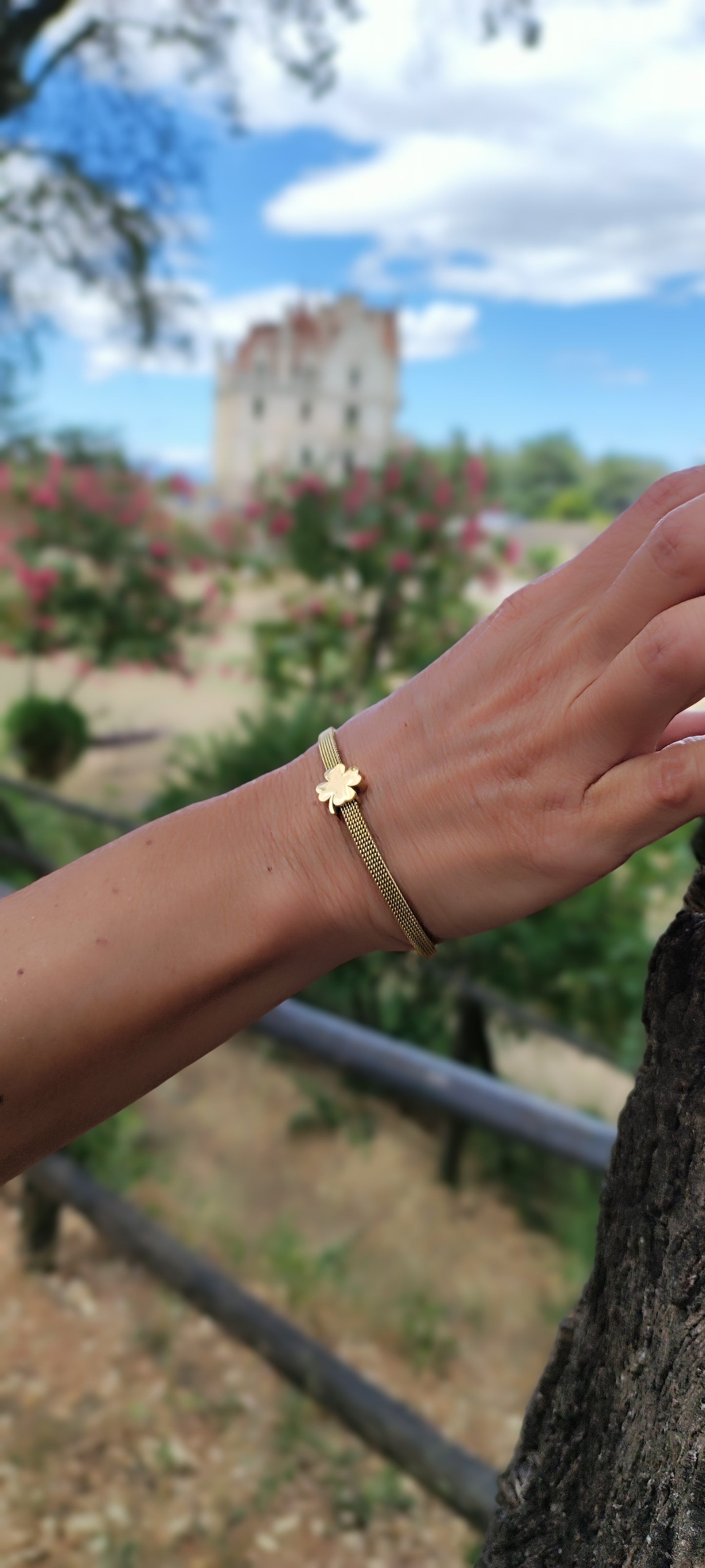 Bracelet Trèfle quatre feuilles en métal doré