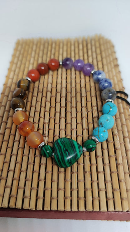 Coffret Bracelet sept chakras avec son cœur Malachite