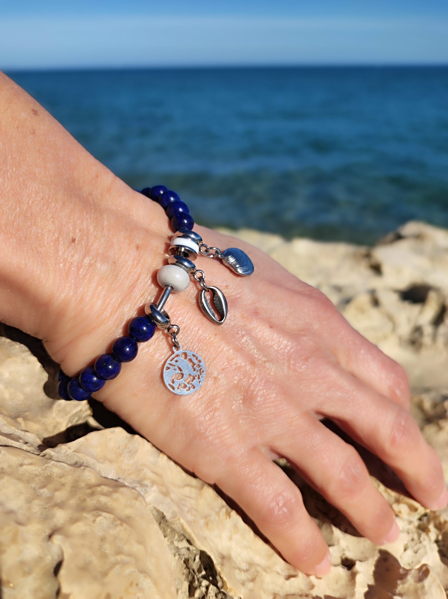 Coffret Bracelet Lapis Lazuli avec ses pendentifs coquillage